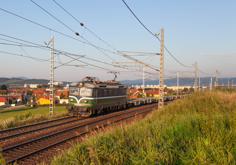 182 053-9 Smižany
